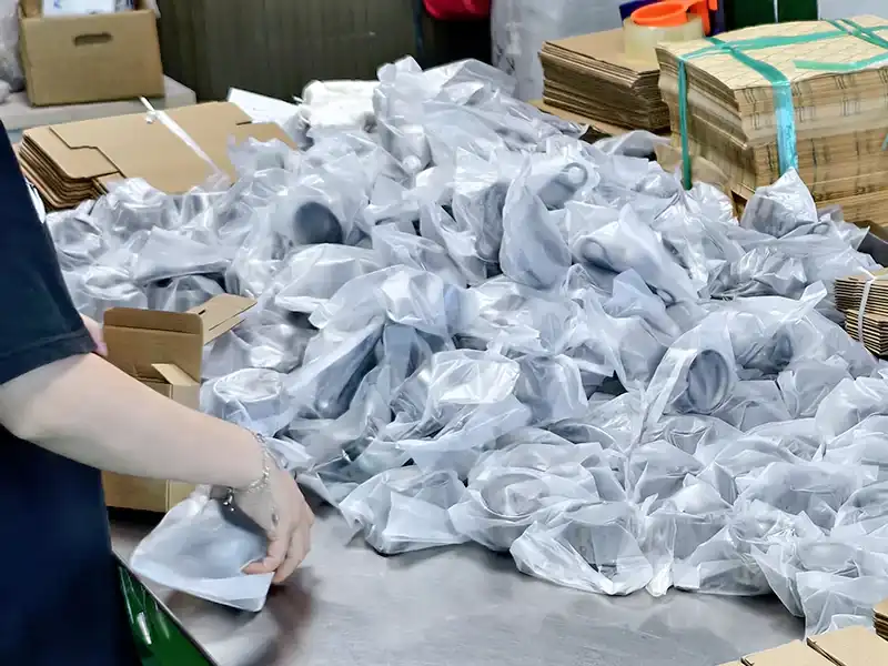 PE Bag Packing